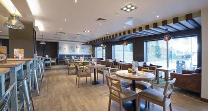 Premier Inn Honiton