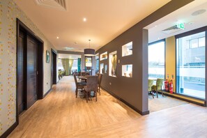 Restaurant - Premier Inn Maidenhead Town Centre (Maidenhead)