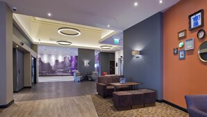 Restaurant - Premier Inn Newcastle City Centre The Gate (Newcastle-upon-Tyne)