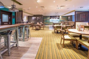Restaurant - Premier Inn Portsmouth City Centre (Portsmouth)