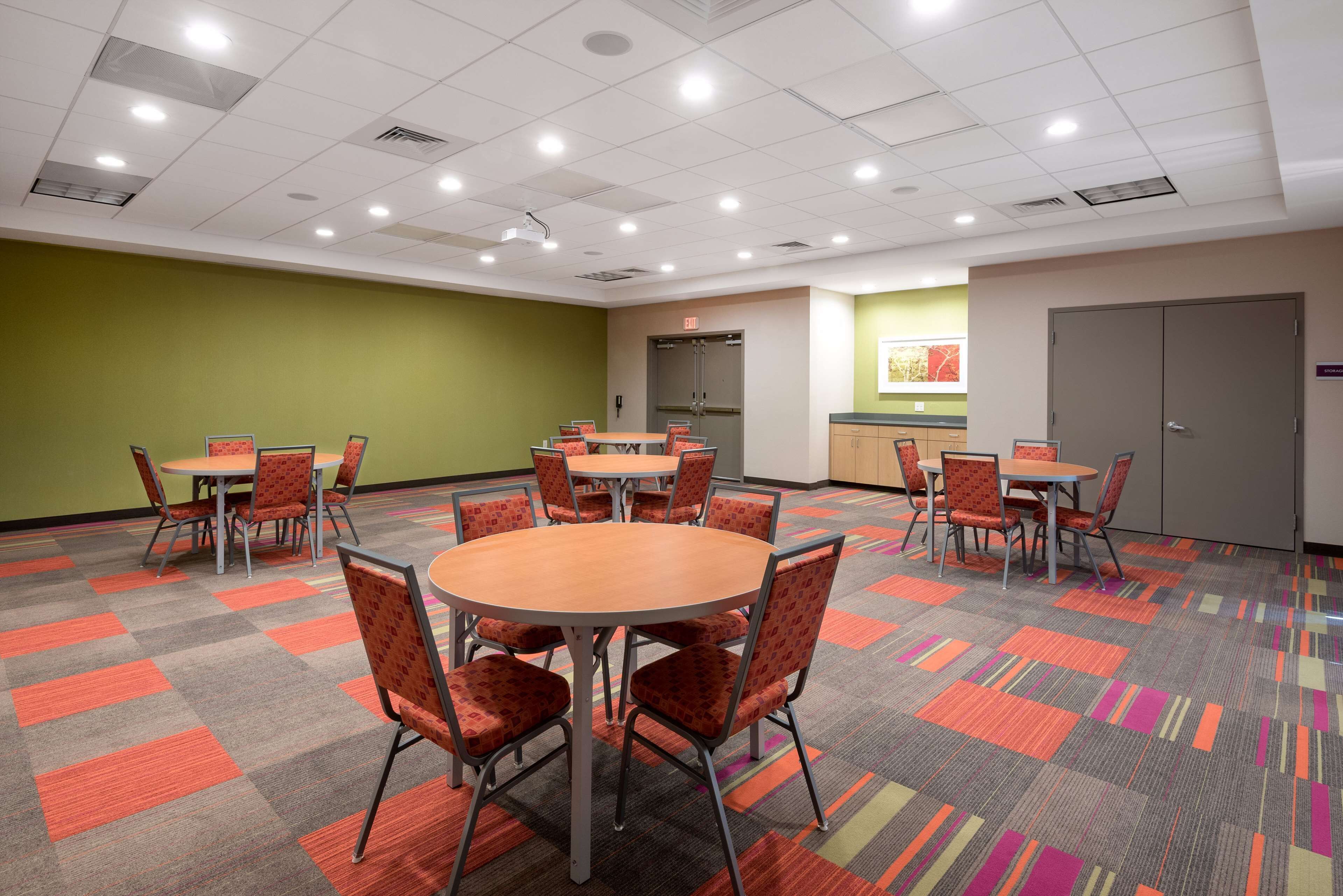 Foto - Home2 Suites by Hilton Charlotte University Research Park
