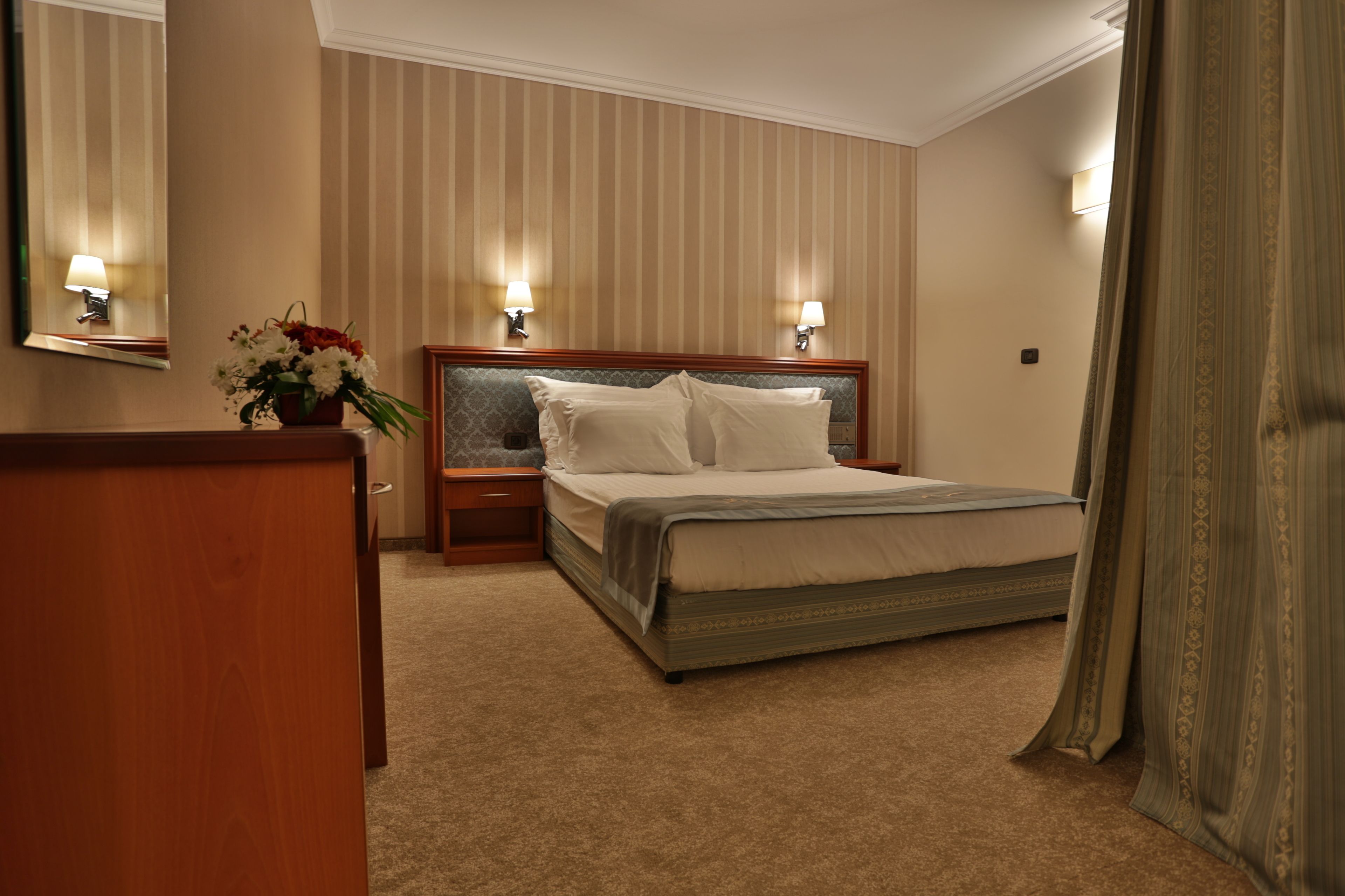 double room (free room safe) | minibar, in-room safe, desk, laptop workspace