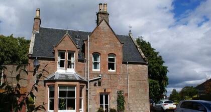 Ardmeanach House