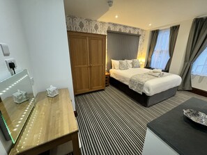 Luxury-Doppelzimmer (Cosy Double Second Floor) | Minibar, Zimmersafe, Bügeleisen/Bügelbrett, kostenloses WLAN
