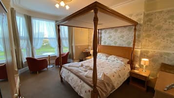 Phòng Tiêu chuẩn, 1 giường cỡ king, quang cảnh biển (Four Poster Adults Only) | Bàn ủi/dụng cụ ủi quần áo, truy cập Internet không dây miễn phí