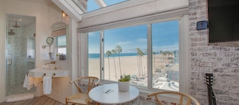Venice V Hotel