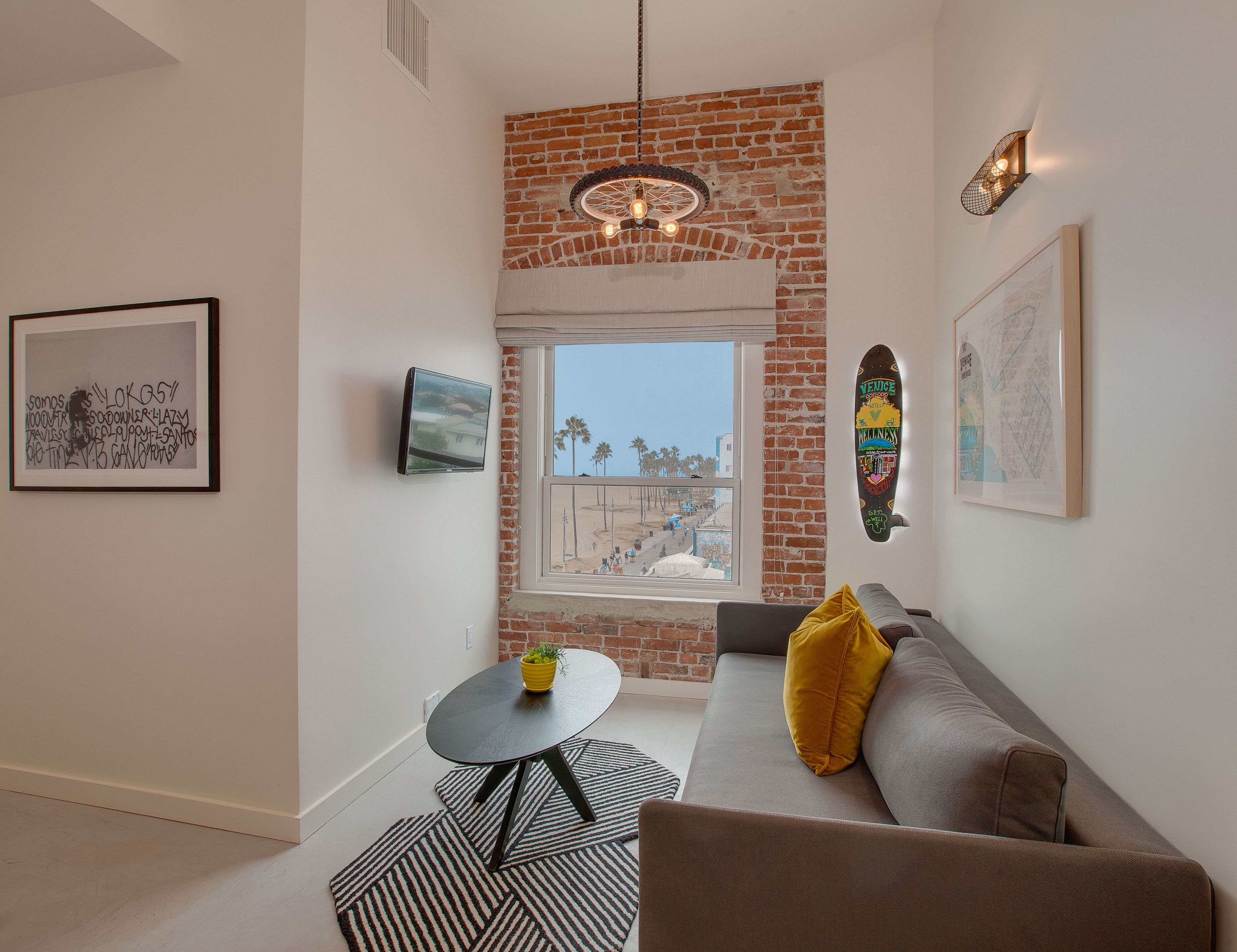 suite, 1 bedroom, oceanfront | living area | flat-screen tv