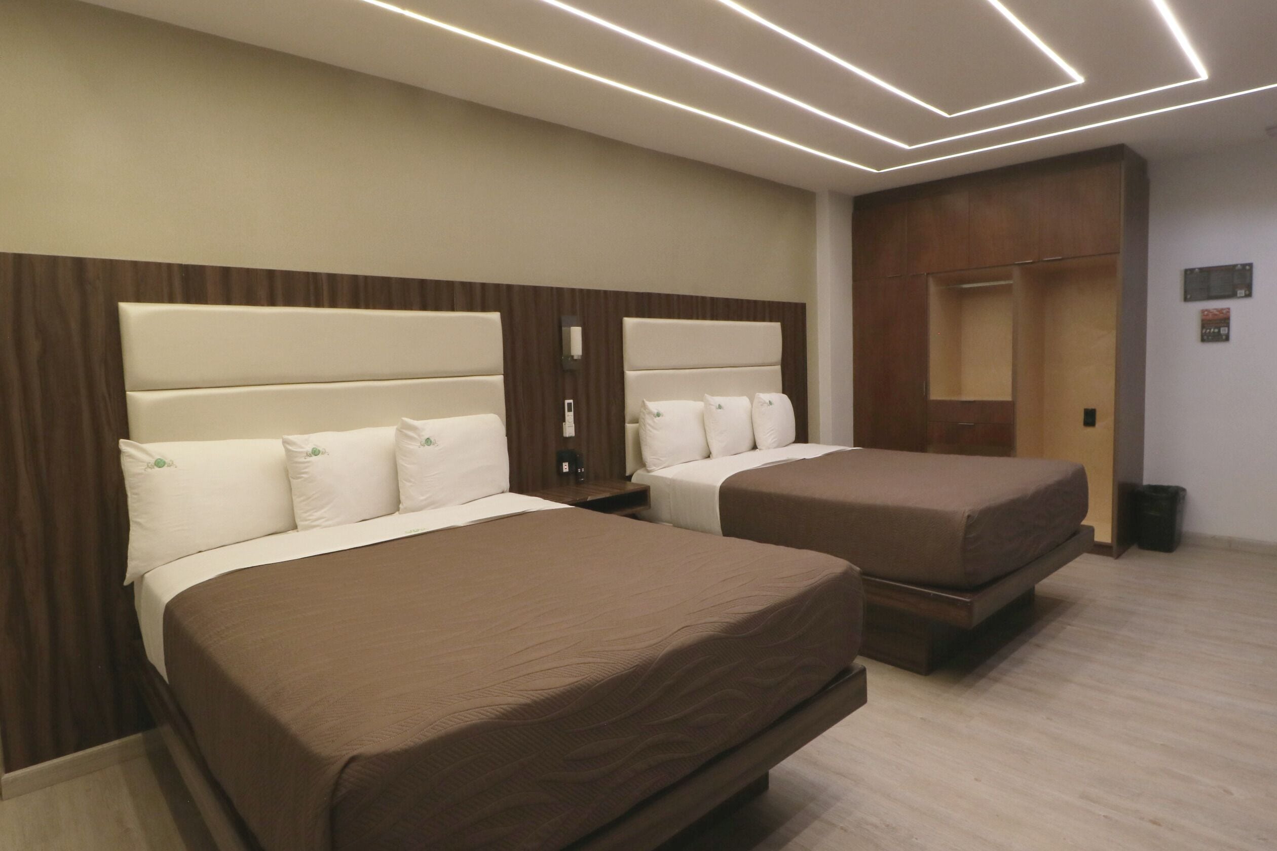 Dobbeltrom | Skrivebord, strykejern/-brett og wi-fi (inkludert)