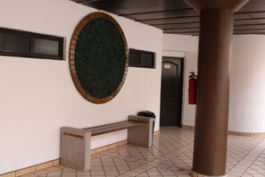 55-Zoll-Smart-TV mit Kabelempfang, Fernseher