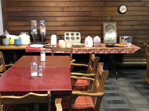 Desayuno continental incluido todos los días 