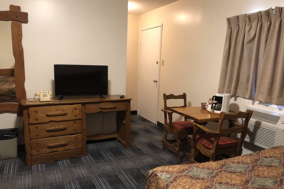 Economy Room, Hill View | Room amenity