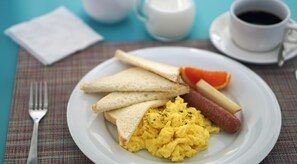 Tägliches inbegriffenes nach Wunsch zubereitetes Frühstück