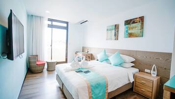 Chambre Deluxe avec lits jumeaux | Literie de qualité supérieure, articles gratuits dans le mini-bar