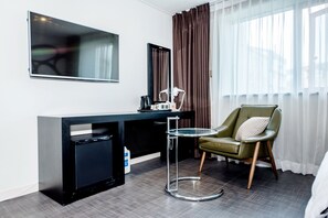 Premium bedding, free WiFi - Publico Hotel (Seogwipo)