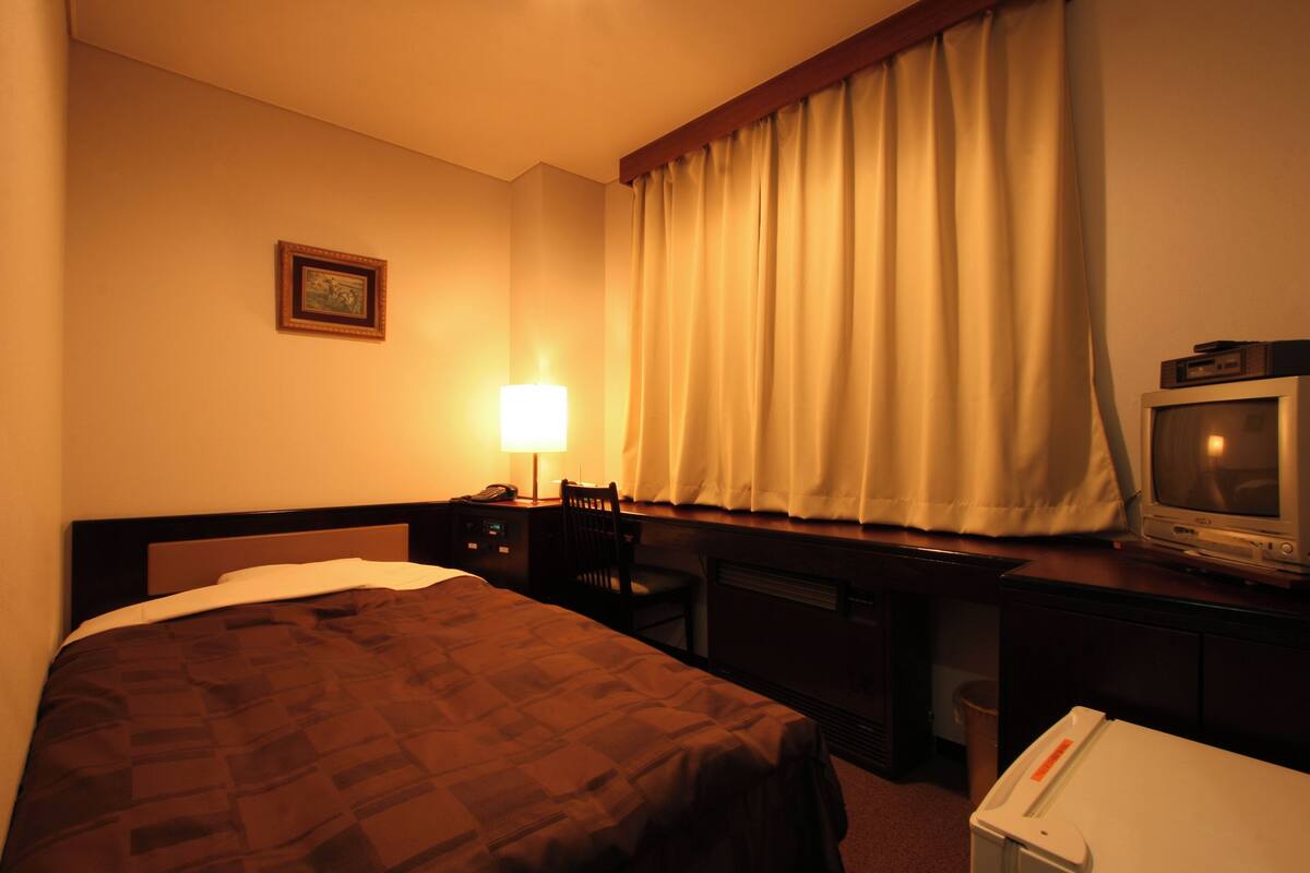書桌、筆電工作空間、熨斗/熨衣板、折疊床/加床