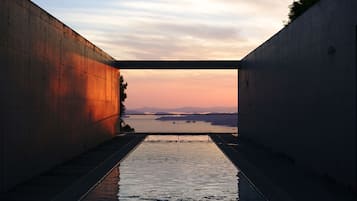 Indoor pool, seasonal outdoor pool