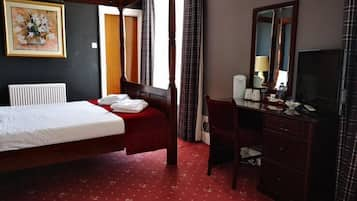 Standard Double Room | Desk, iron/ironing board, free WiFi, bed sheets