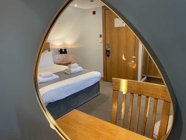 Double Room | Premium bedding, memory foam beds, individually decorated - The Ship Inn (Castle Douglas)
