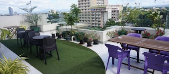 H Hotels - Metro North Uno