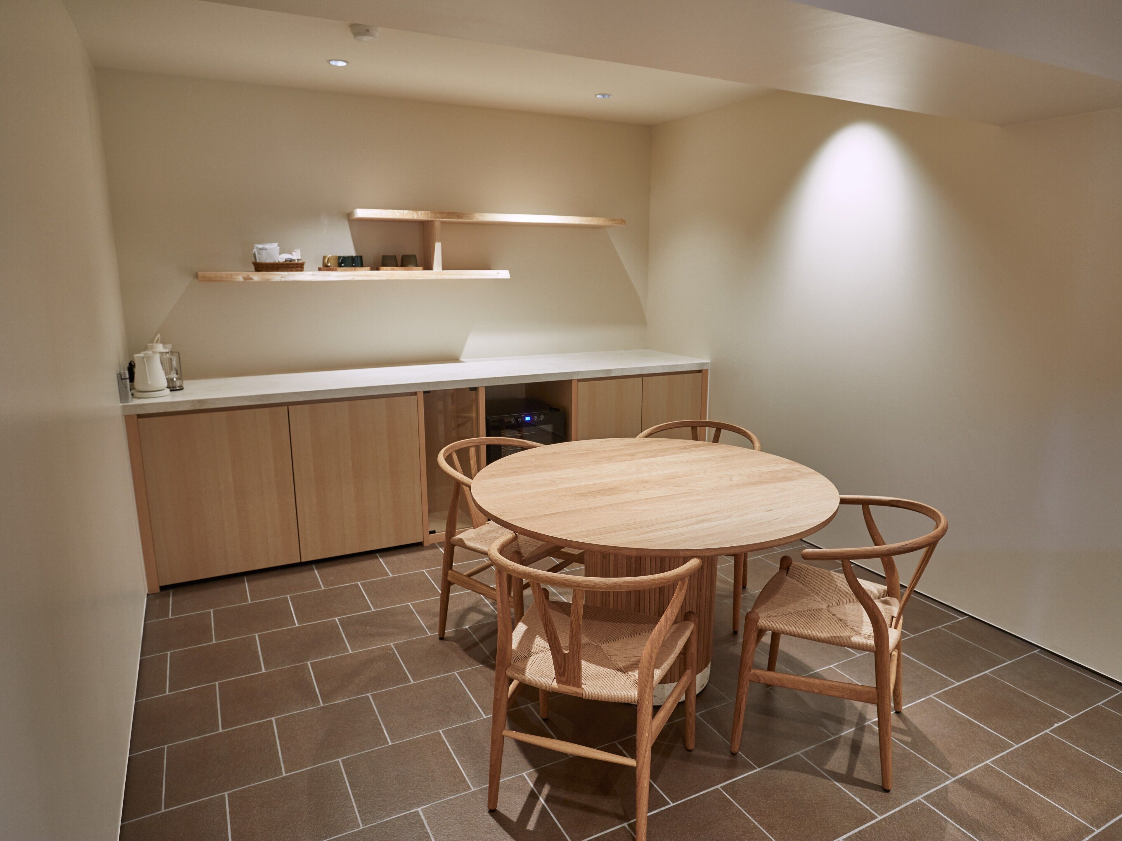 standard studio suite, 1 bedroom, non smoking, pool view | premium bedding, in-room safe, blackout curtains, soundproofing