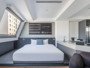 Superior Quadruple Room | In-room safe, free WiFi, bed sheets