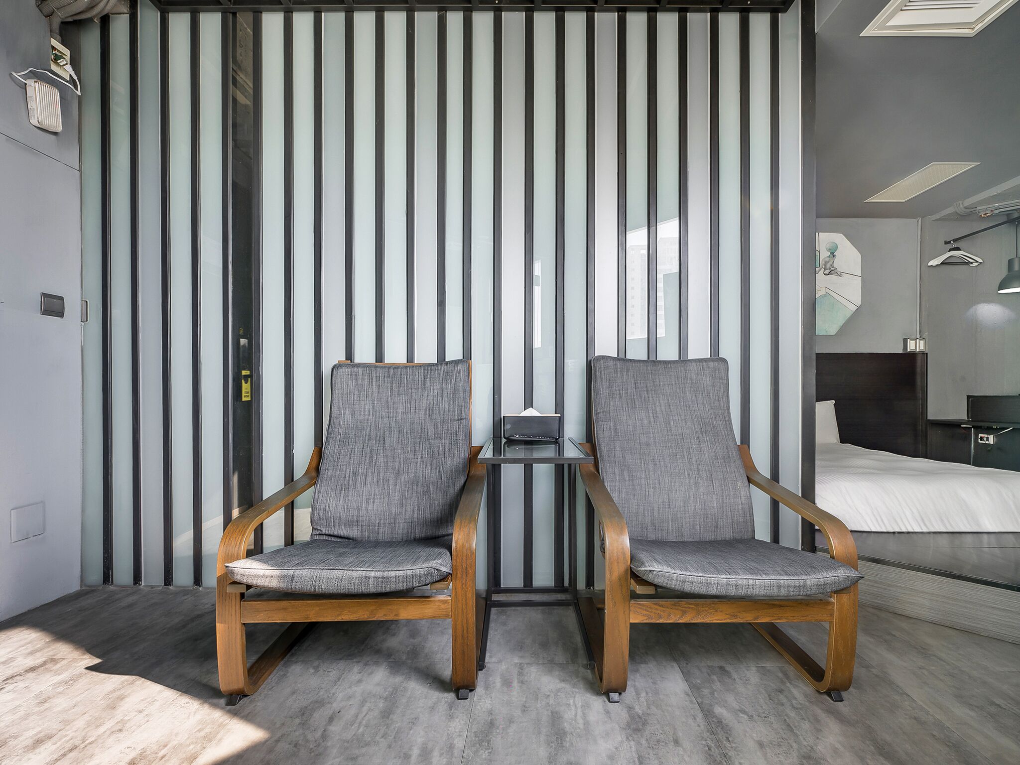 Habitación económica doble, sin ventanas | Caja fuerte, wifi gratis, ropa de cama