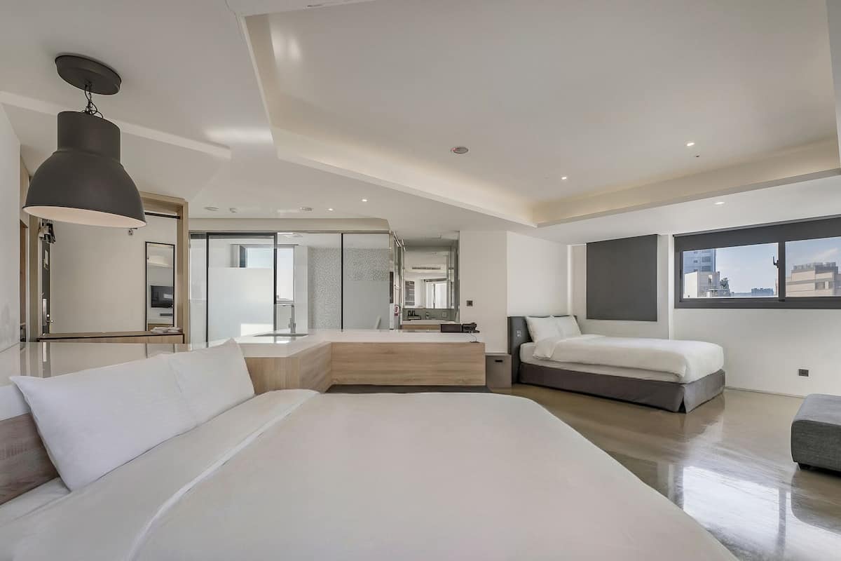 Deluxe Quadruple Room