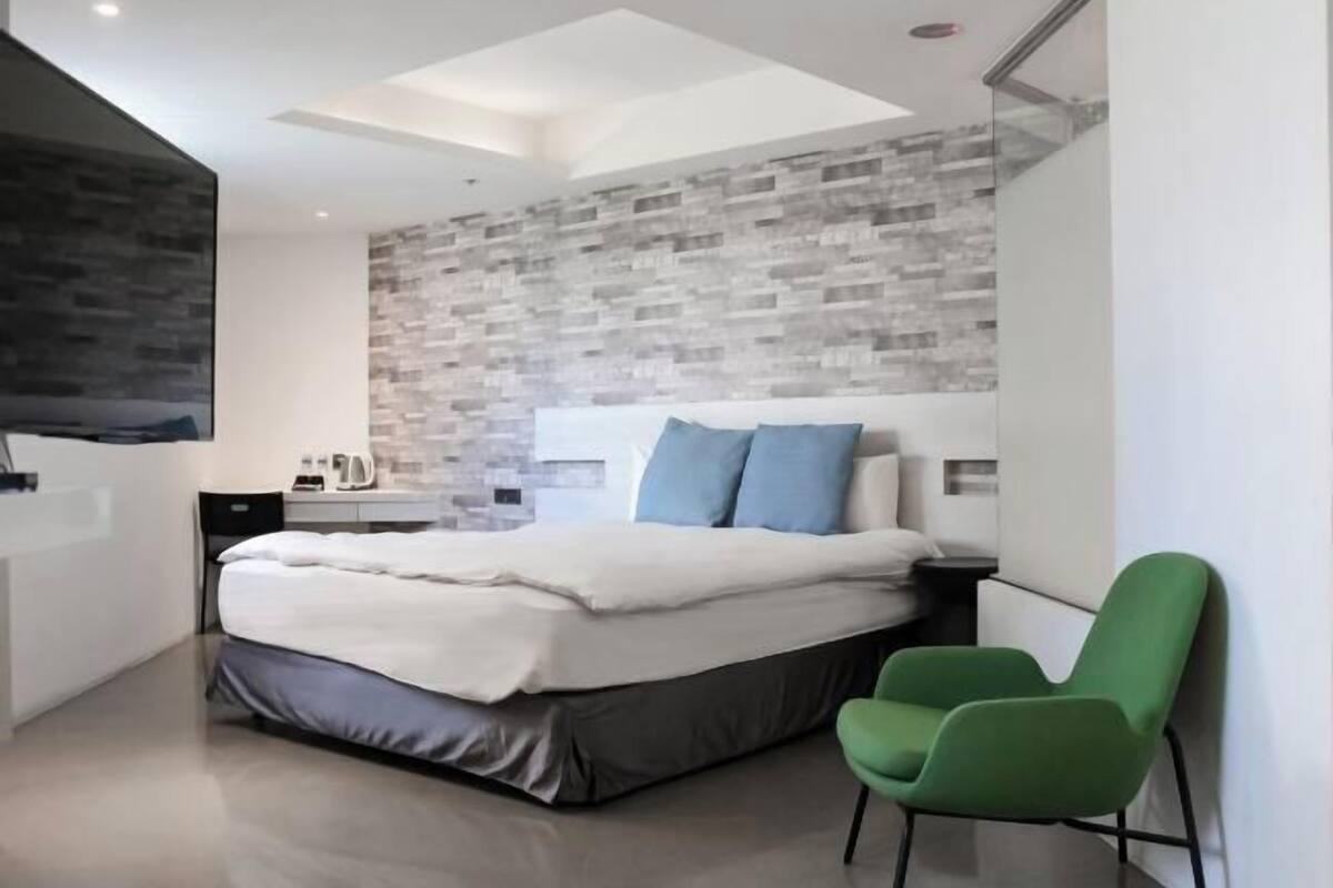 Coffres-forts dans les chambres, Wi-Fi gratuit, draps fournis