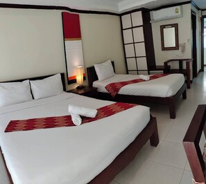 Family Room | Hypo-allergenic bedding, minibar, in-room safe, individually decorated