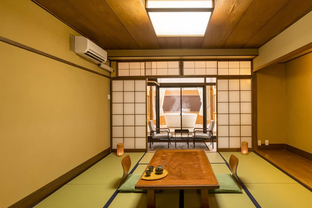 In-room safe, desk, iron/ironing board (on request), free WiFi