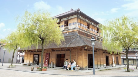 Hot springs. Ooedo Onsen Monogatari Yamashiro Saichoraku