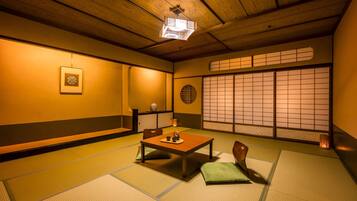 Superior Japanese-style room with 2 rooms and bath,Non-Smoking | In-room safe, desk, iron/ironing board, free WiFi