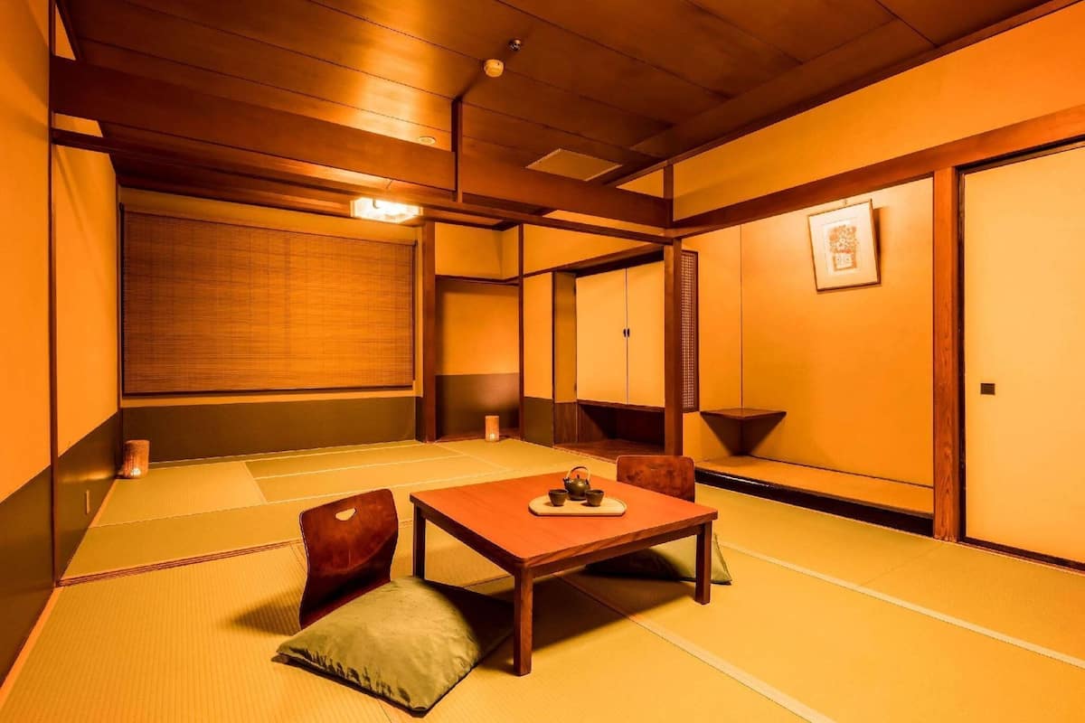 Standardzimmer, Nichtraucher (Japanese-style with 2 rooms and bath) | Zimmersafe, Schreibtisch, Bügeleisen/Bügelbrett, kostenloses WLAN