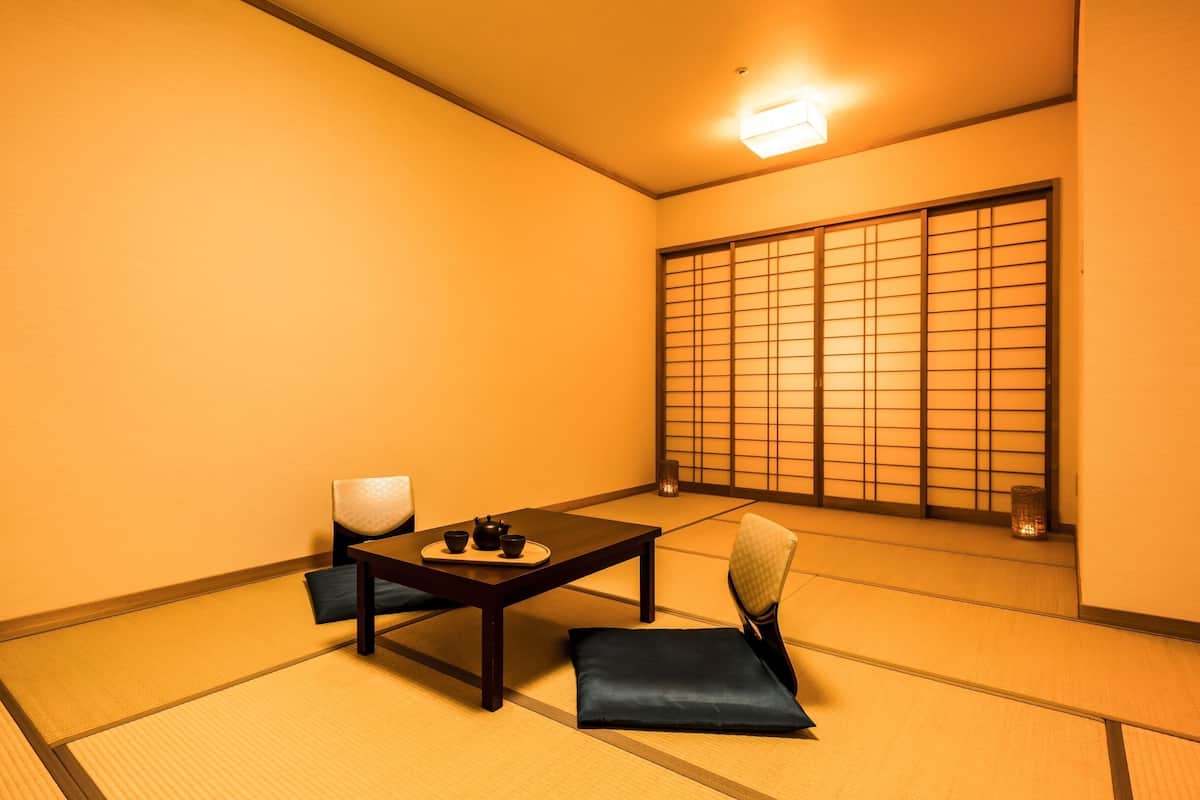 Standard Japanese Style Triple Room without Bath (No View), Non-Smoking | 1 bedroom, in-room safe, desk, iron/ironing board