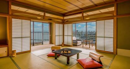 Ooedo Onsen Monogatari Premium Kaga Maruya