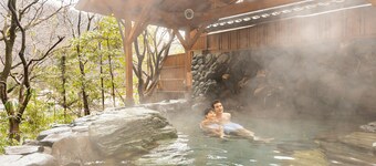 Ooedo Onsen Monogatari Premium Yamanaka Grand Hotel