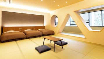 Cofres nos quartos, escrivaninha, Wi-Fi de cortesia, roupa de cama