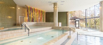 Ooedo Onsen Monogatari Premium Yamanaka Grand Hotel