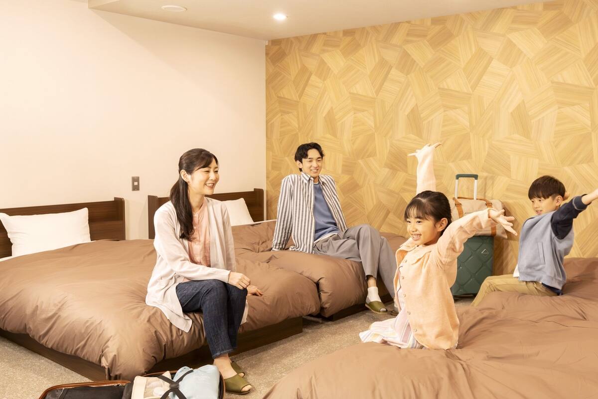 [禁煙]スーペリアフォース 内風呂なし(眺望なし) | セーフティボックス (室内)、デスク、WiFi (無料)、ベッドシーツ