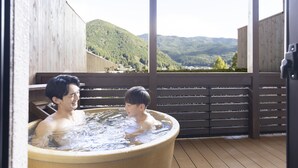Kamar Standar, Bebas Asap Rokok (Japanese Style 2-pax w Open-air Bath) | Brankas, meja kerja, Wi-Fi gratis, dan seprai linen
