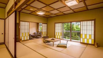 Superior Room, Non Smoking (Japanese Style 2-room Room withbath) | In-room safe, desk, free WiFi, bed sheets