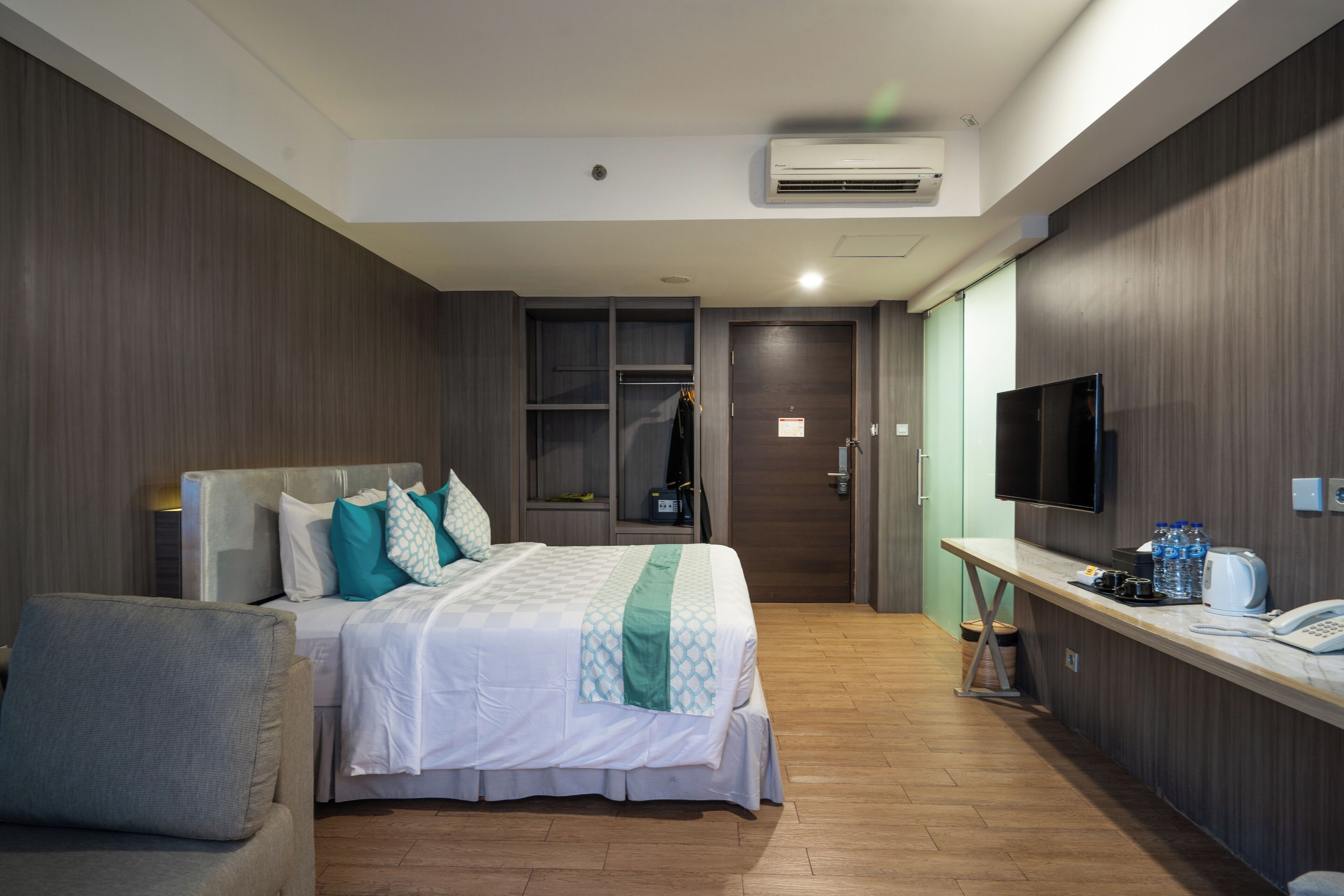 Photo - Bedrock Hotel Kuta
