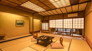 In-room safe, desk, free WiFi - Ooedo Onsen Monogatari Premium Yoshinoya Irokuen (Kaga)