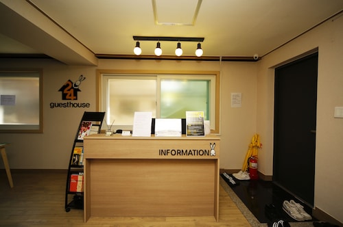 24 Guesthouse Seoul Cheongryangri