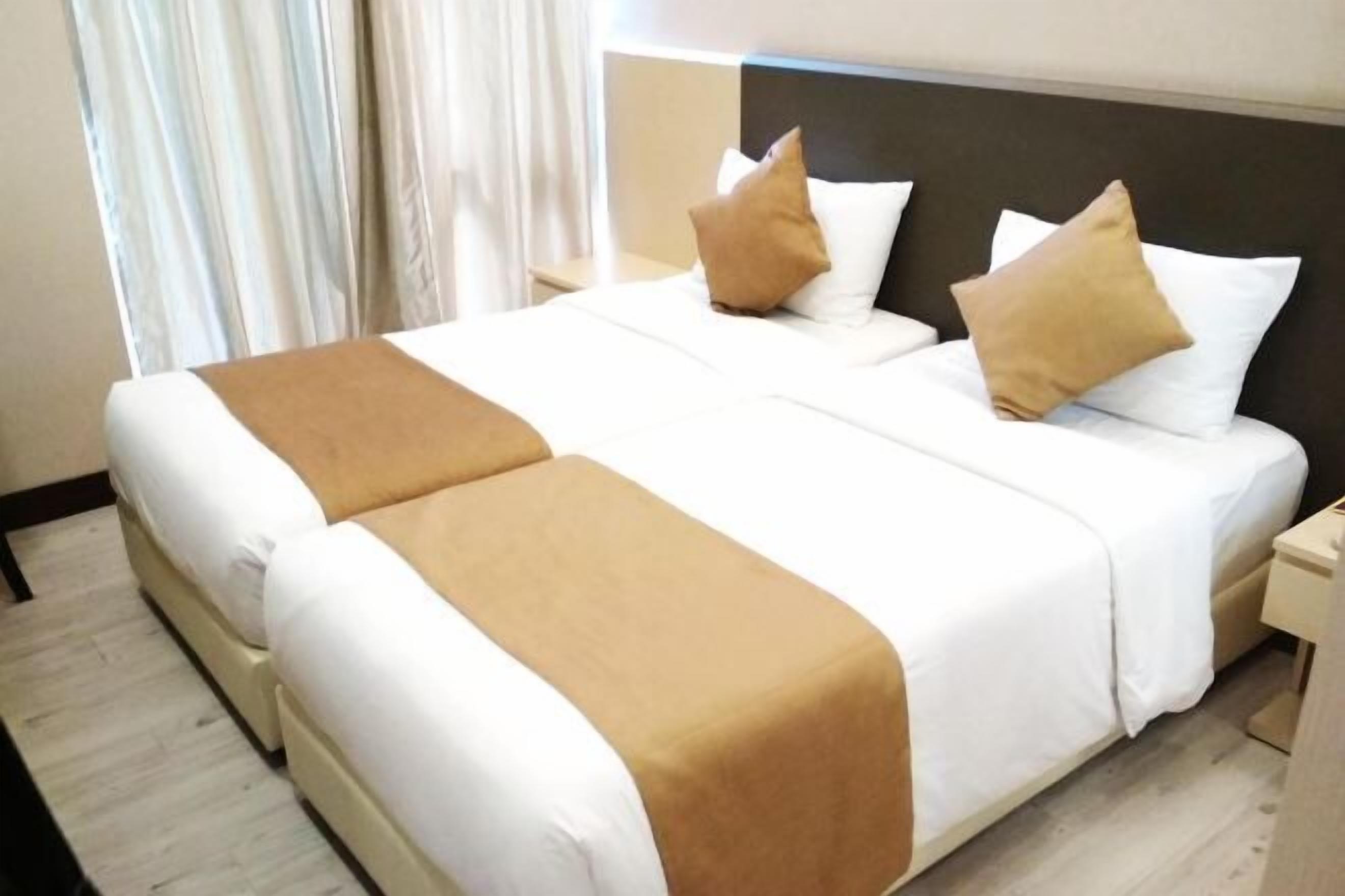 Minibar, in-room safe, desk, blackout drapes