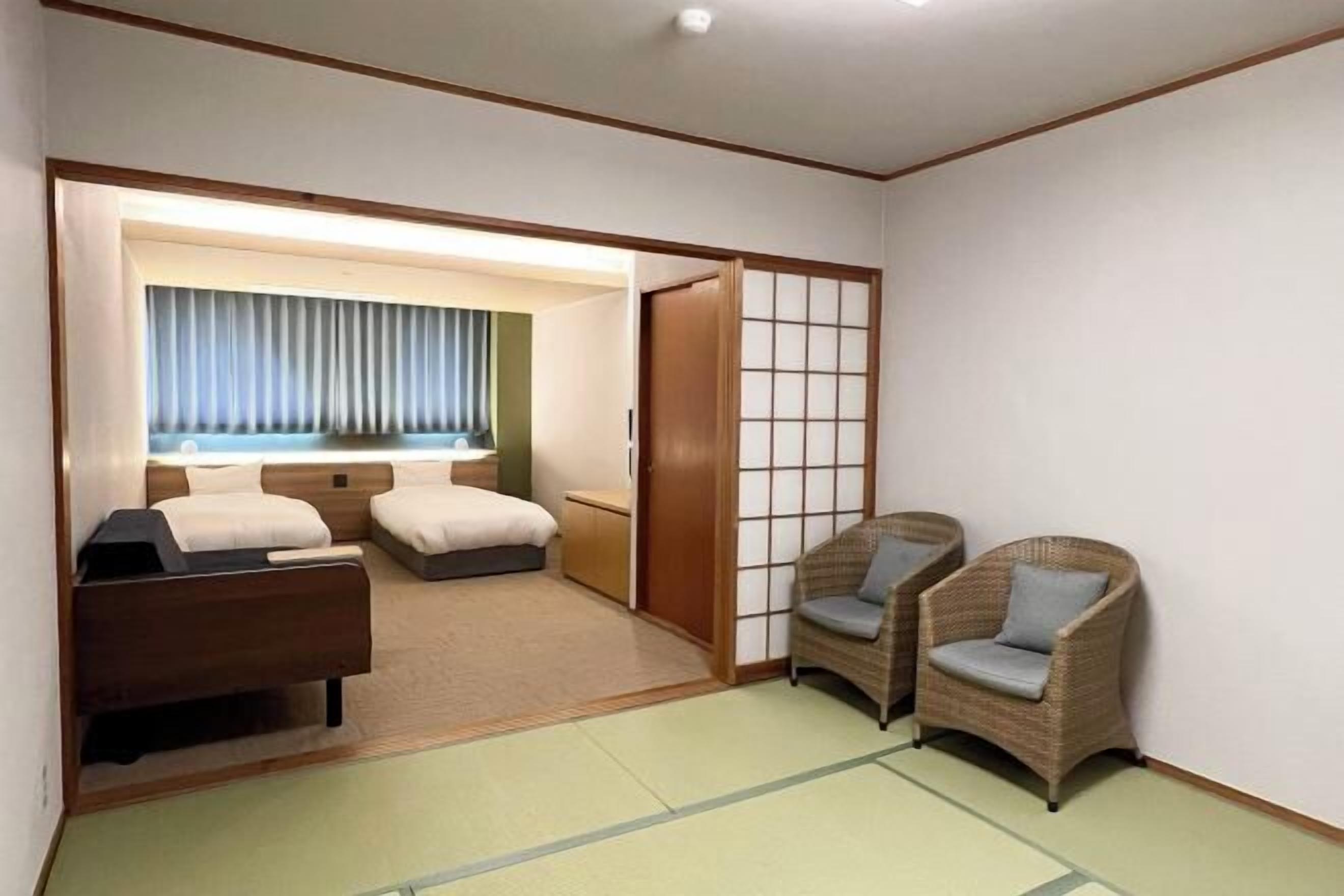 In-room safe, desk, iron/ironing board, free WiFi