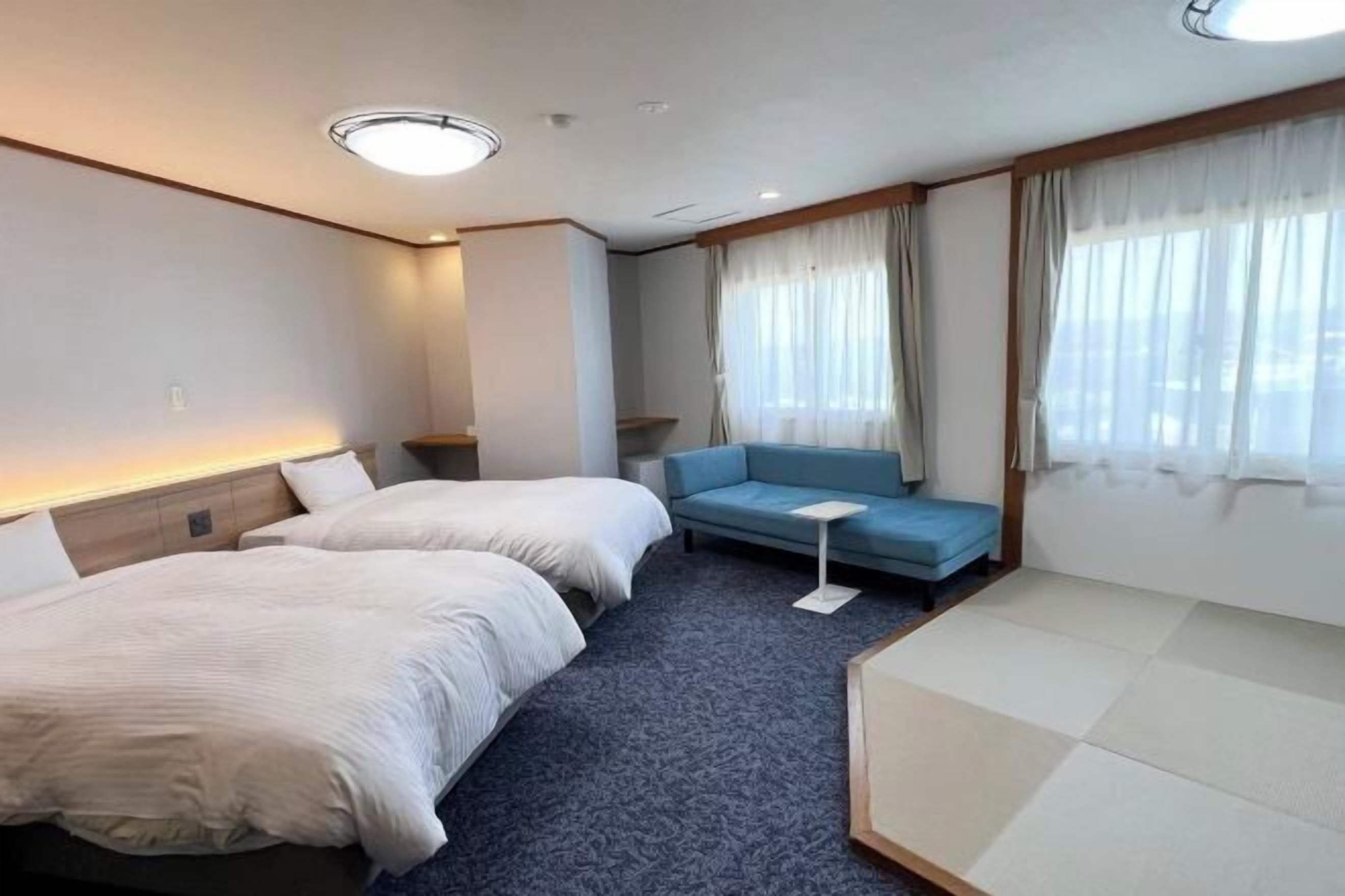 In-room safe, desk, iron/ironing board, free WiFi