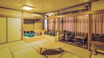 Standard Kids Japanese Style Room with Bath (No View), Non-Smoking | In-room safe, desk, iron/ironing board (on request), WiFi (free)