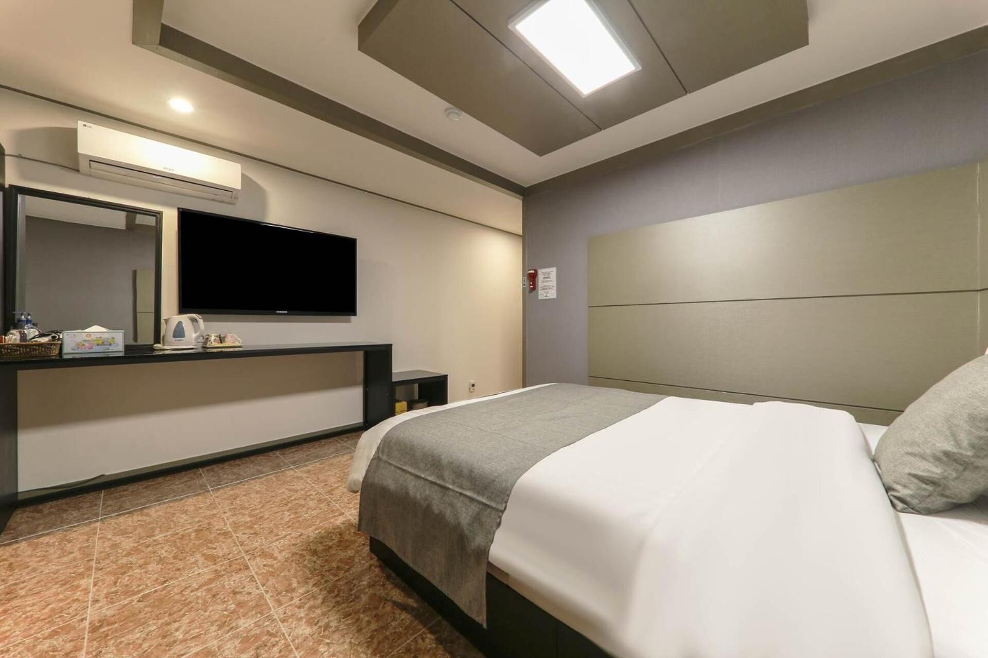 Photo - Major Hotel