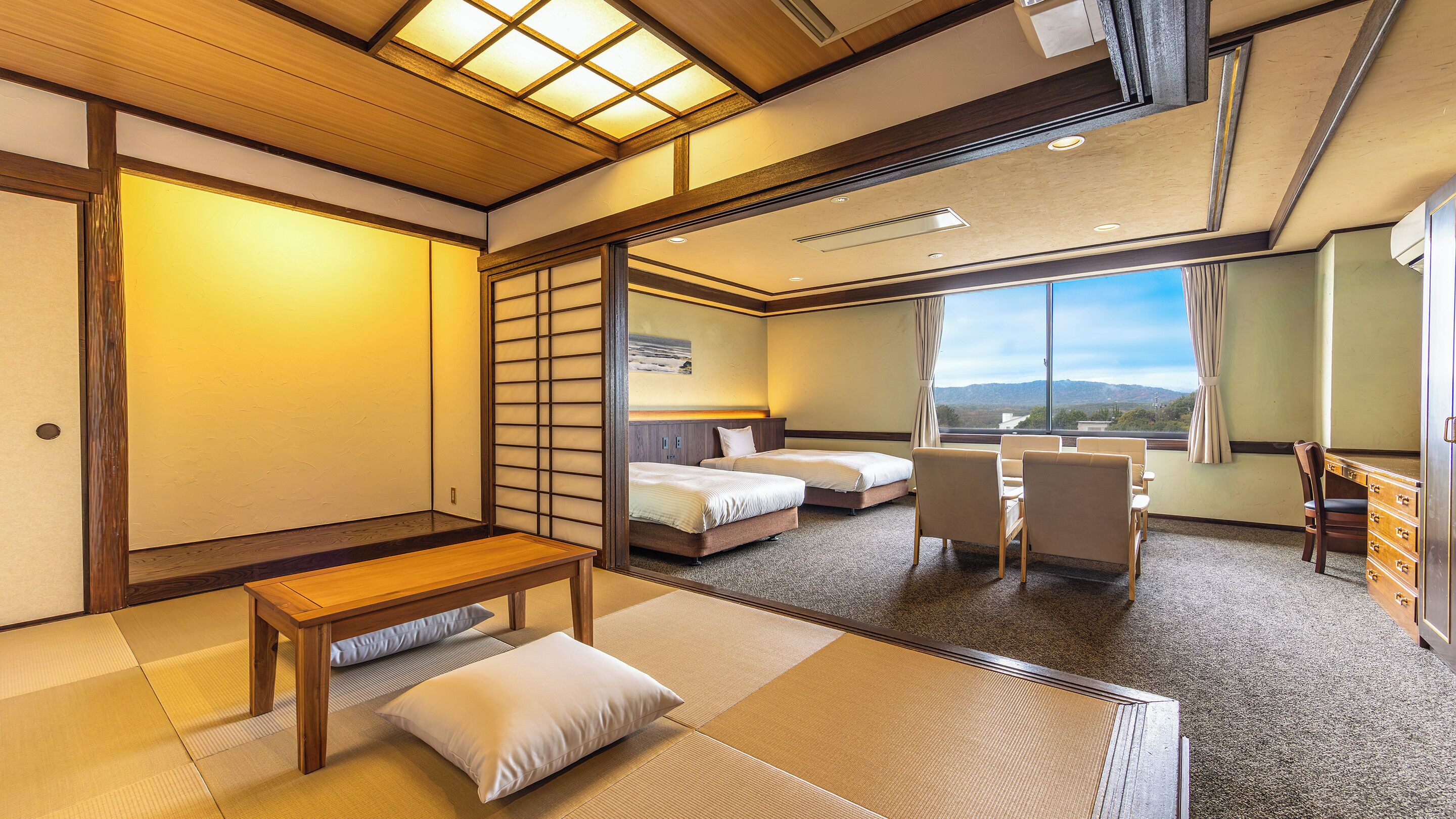 標準客房, 非吸煙房, 花園景觀 (Japanese Western Style with Bath) | 客房內保險箱、書桌、免費無線上網、床單